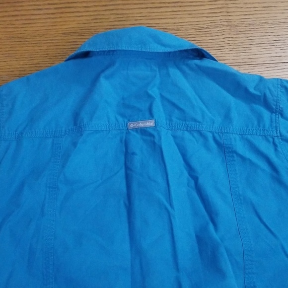 Columbia Button Down shirt - Picture 6 of 6